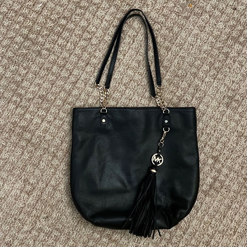 Michael Kors black leather shoulder bag